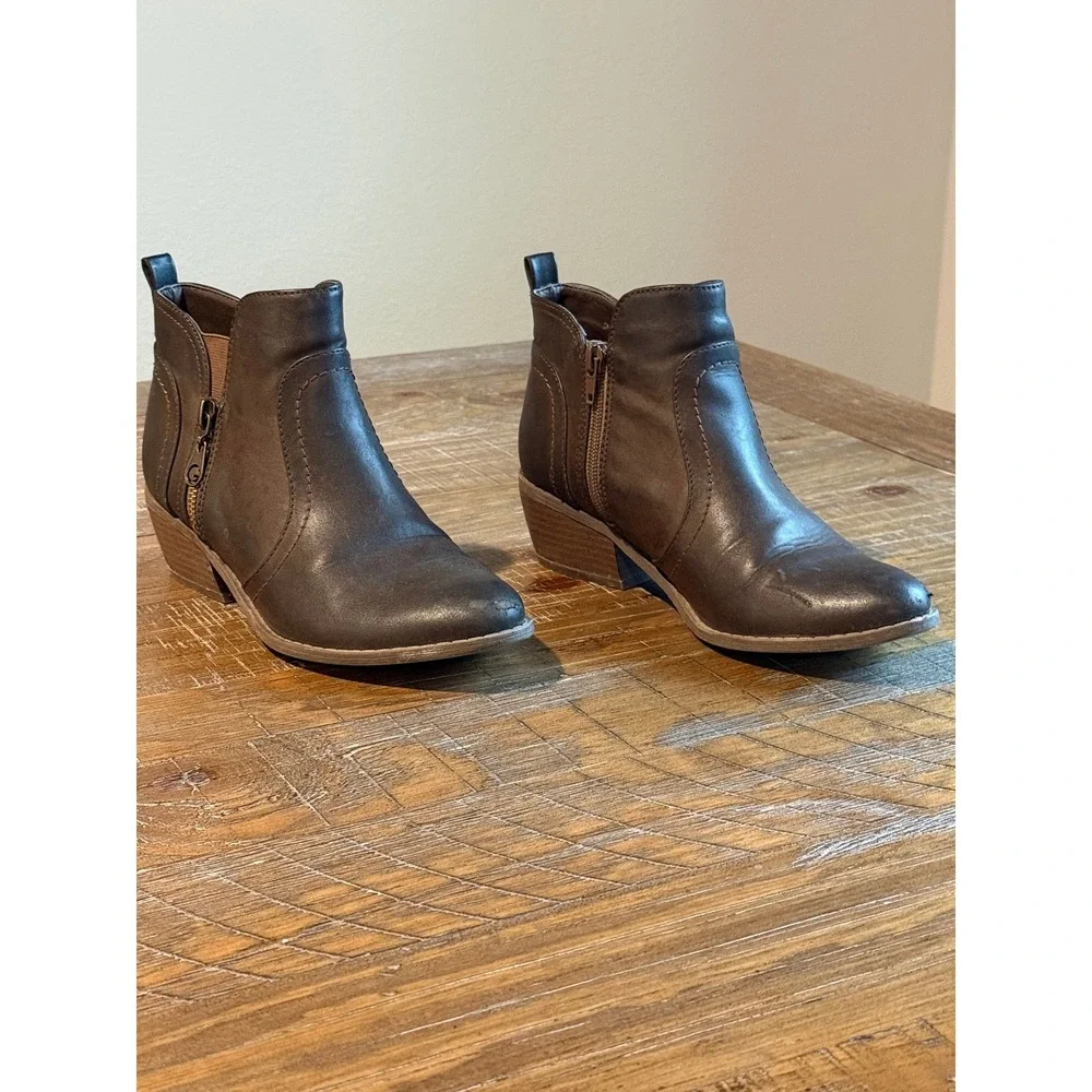 Guess Women's Brown Leather Side Zip Ankle Boots 7 Bootie‎ Block Heel Casual